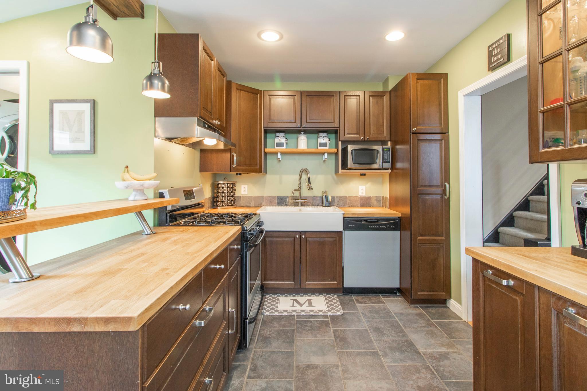 ROXBOROUGH - Residential