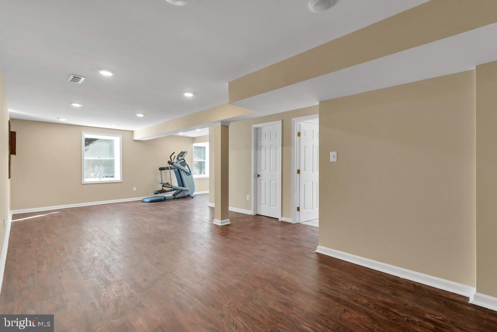 ELDERSBURG - Residential