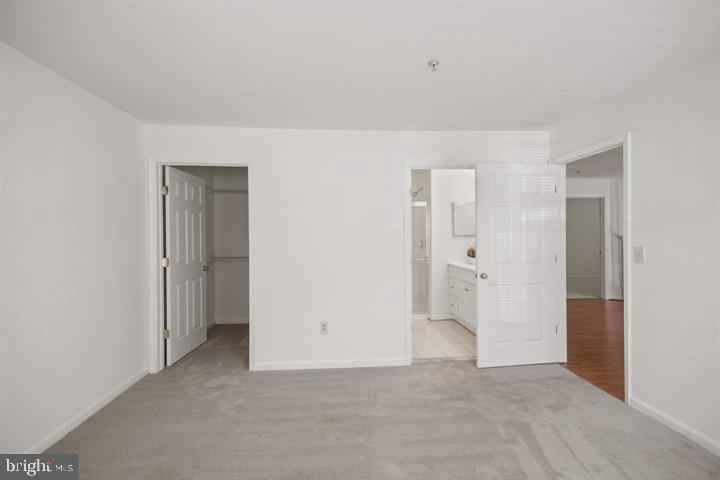 GATEWAY COMMERCE CENTER - Residential Lease