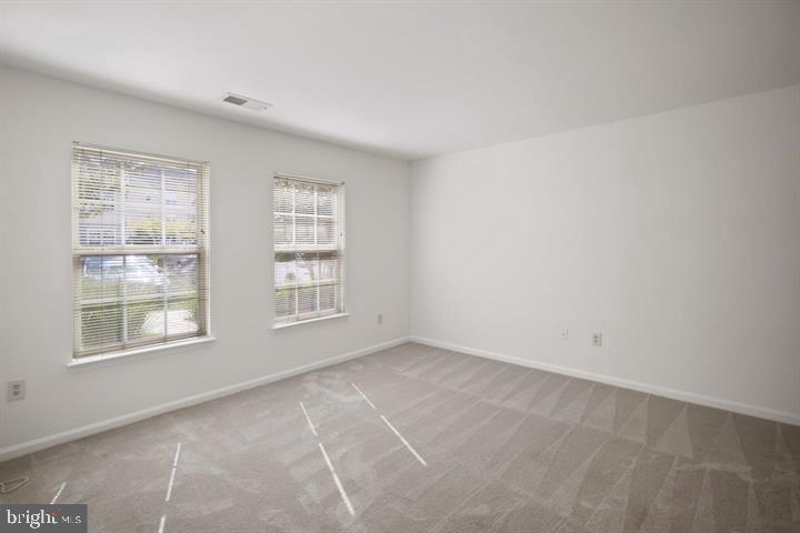 GATEWAY COMMERCE CENTER - Residential Lease