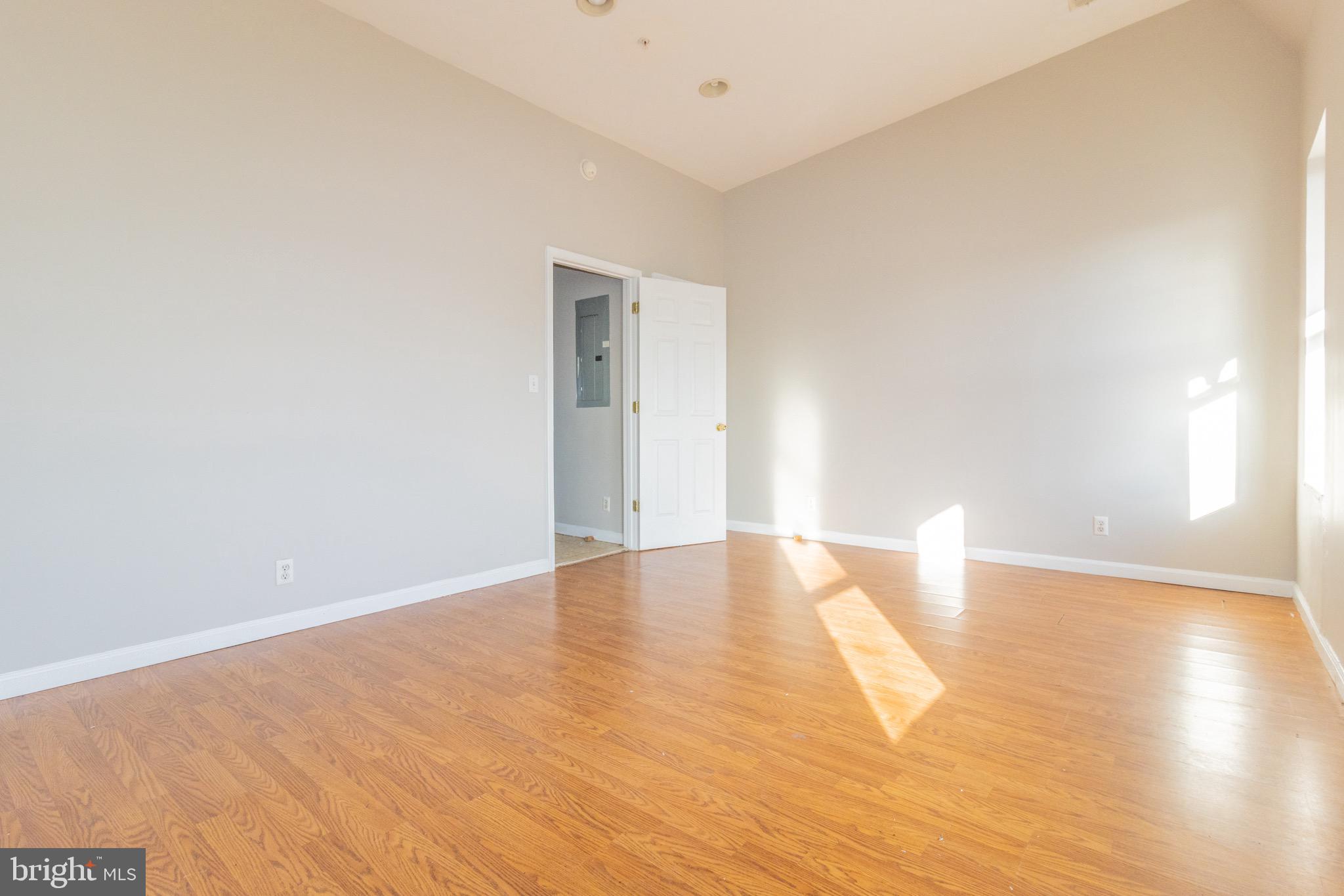 BOLTON HILL HISTORIC DISTRICT - Residential Lease