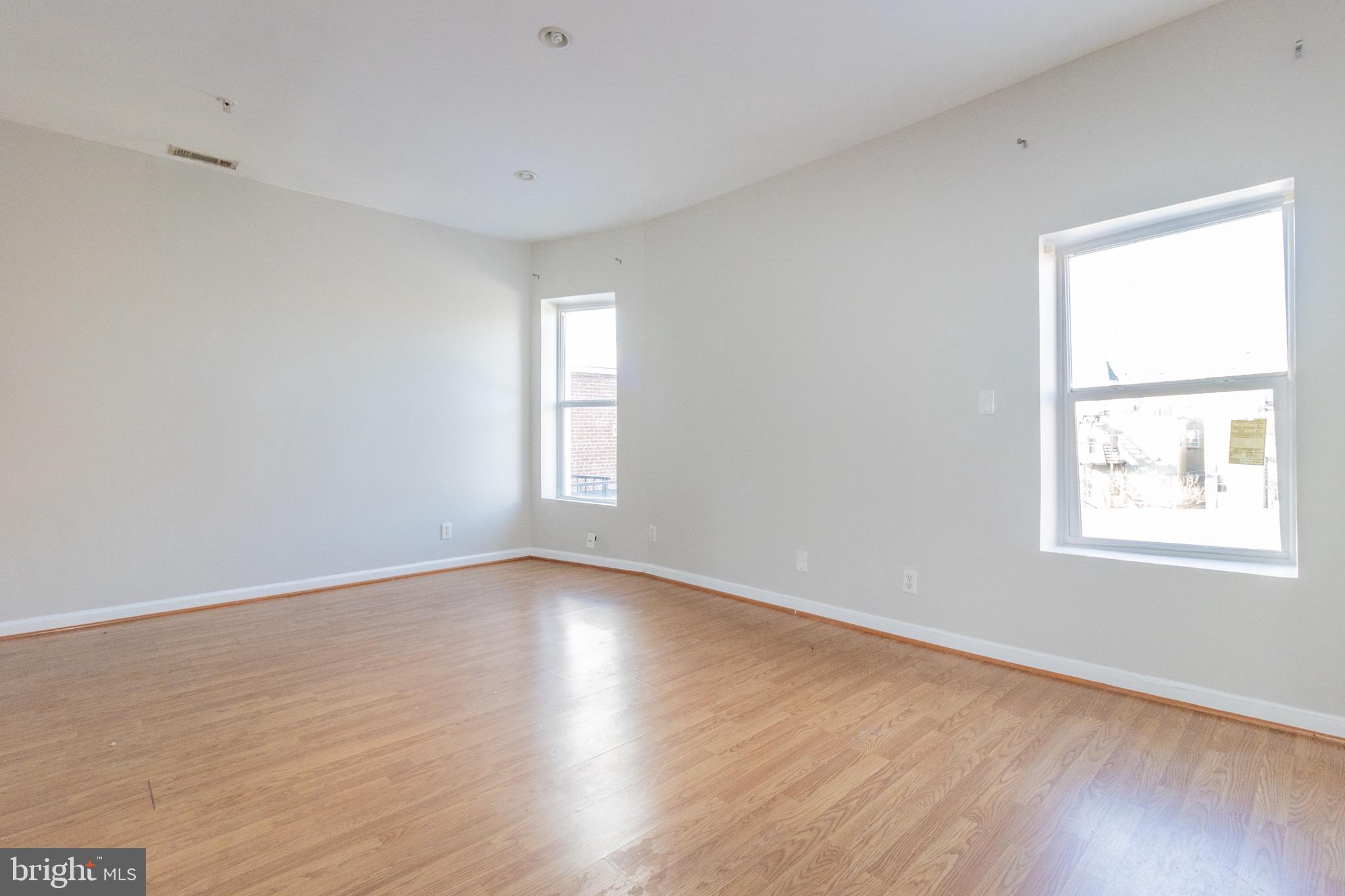 BOLTON HILL HISTORIC DISTRICT - Residential Lease