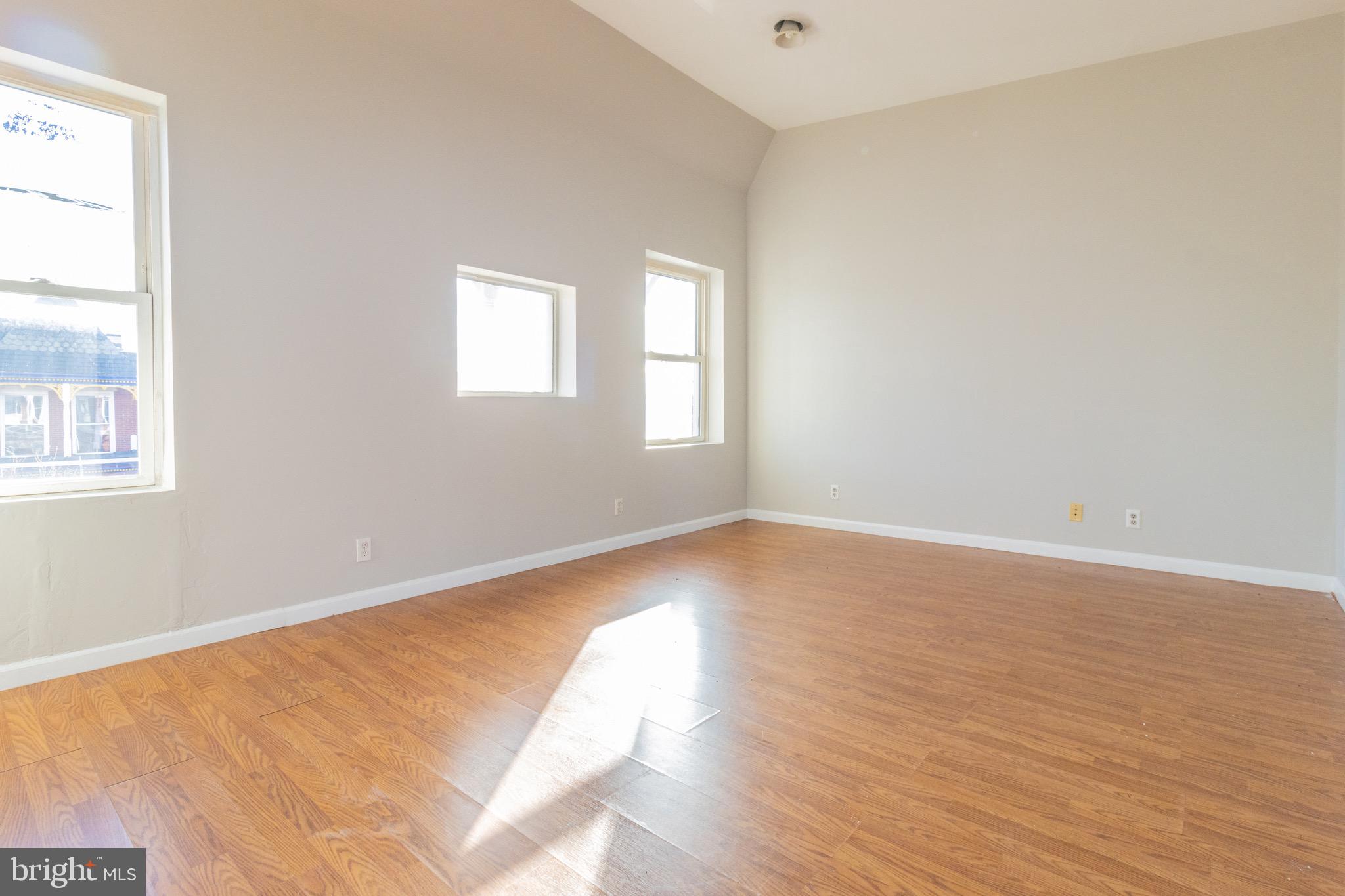 BOLTON HILL HISTORIC DISTRICT - Residential Lease