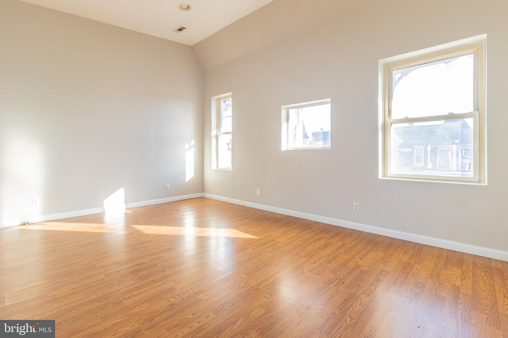 BOLTON HILL HISTORIC DISTRICT - Residential Lease