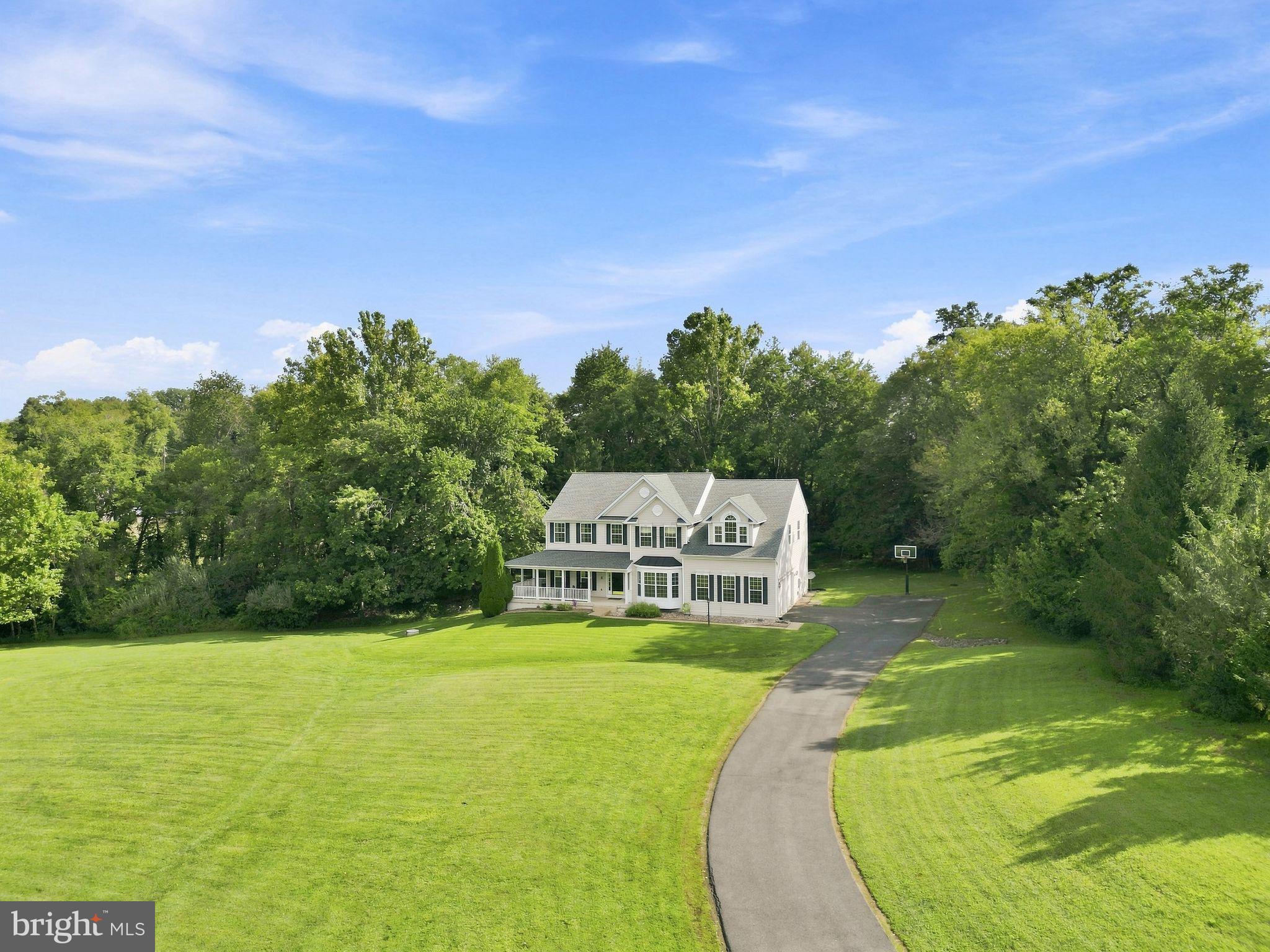 5019 RIDGE VIEW COURT