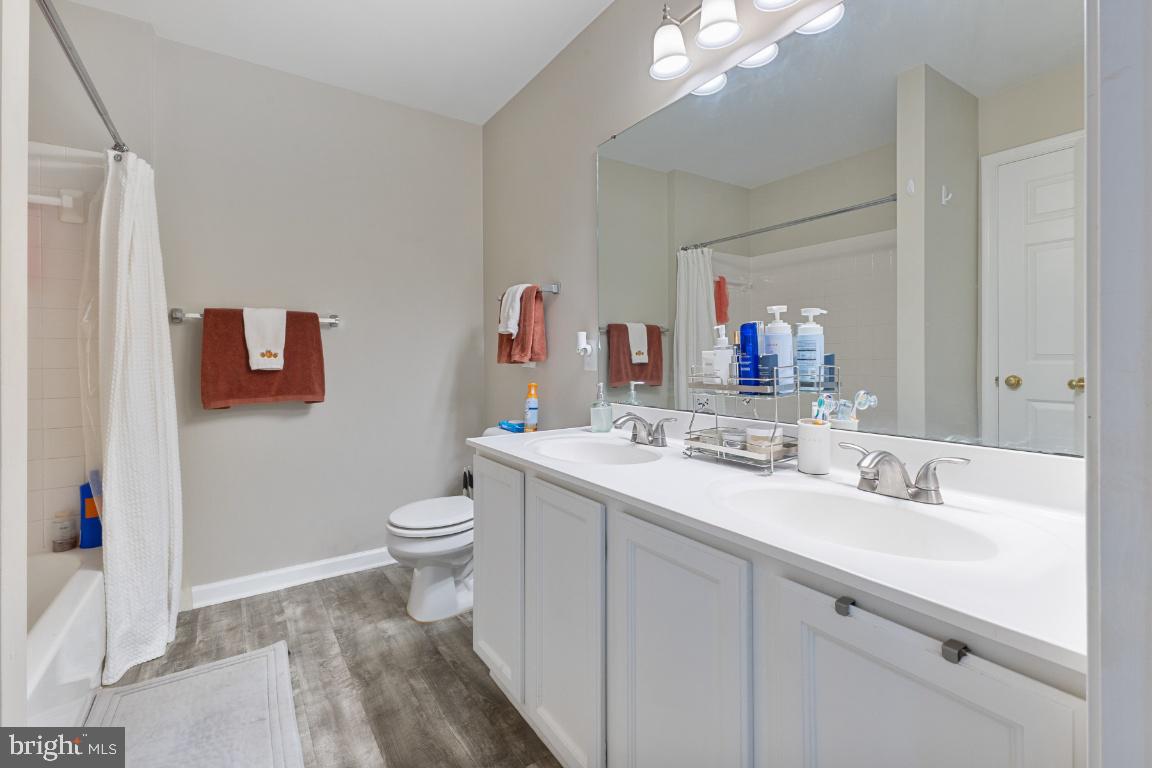 WELLINGTON/CLOVERHILL - Residential