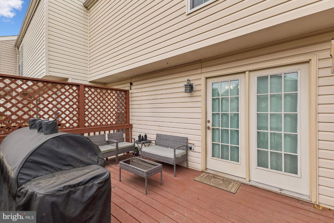 WELLINGTON/CLOVERHILL - Residential