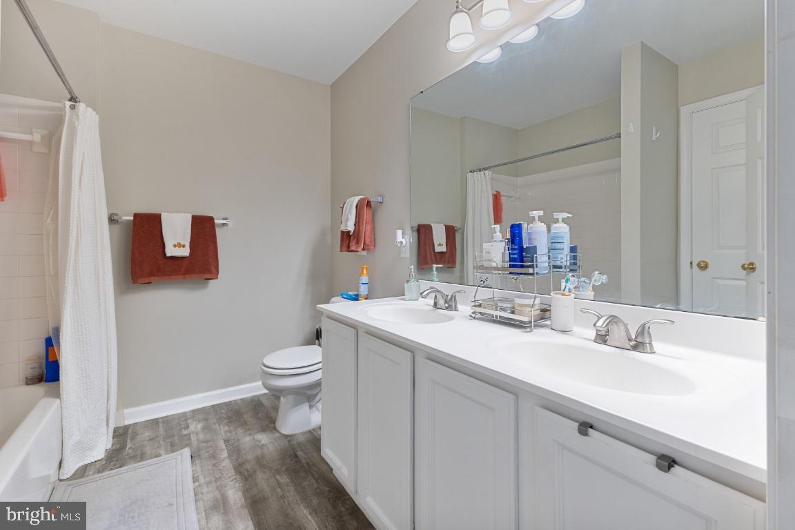 WELLINGTON/CLOVERHILL - Residential