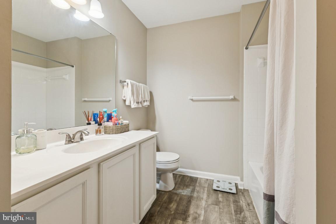 WELLINGTON/CLOVERHILL - Residential