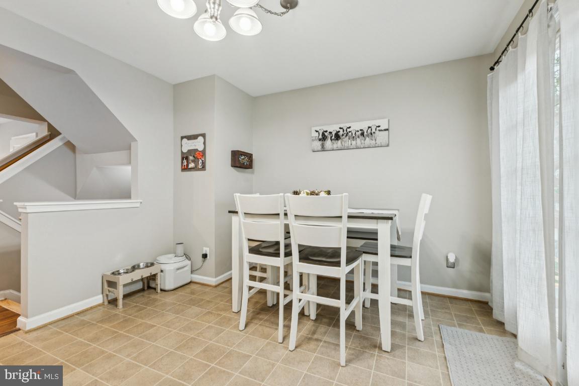 WELLINGTON/CLOVERHILL - Residential