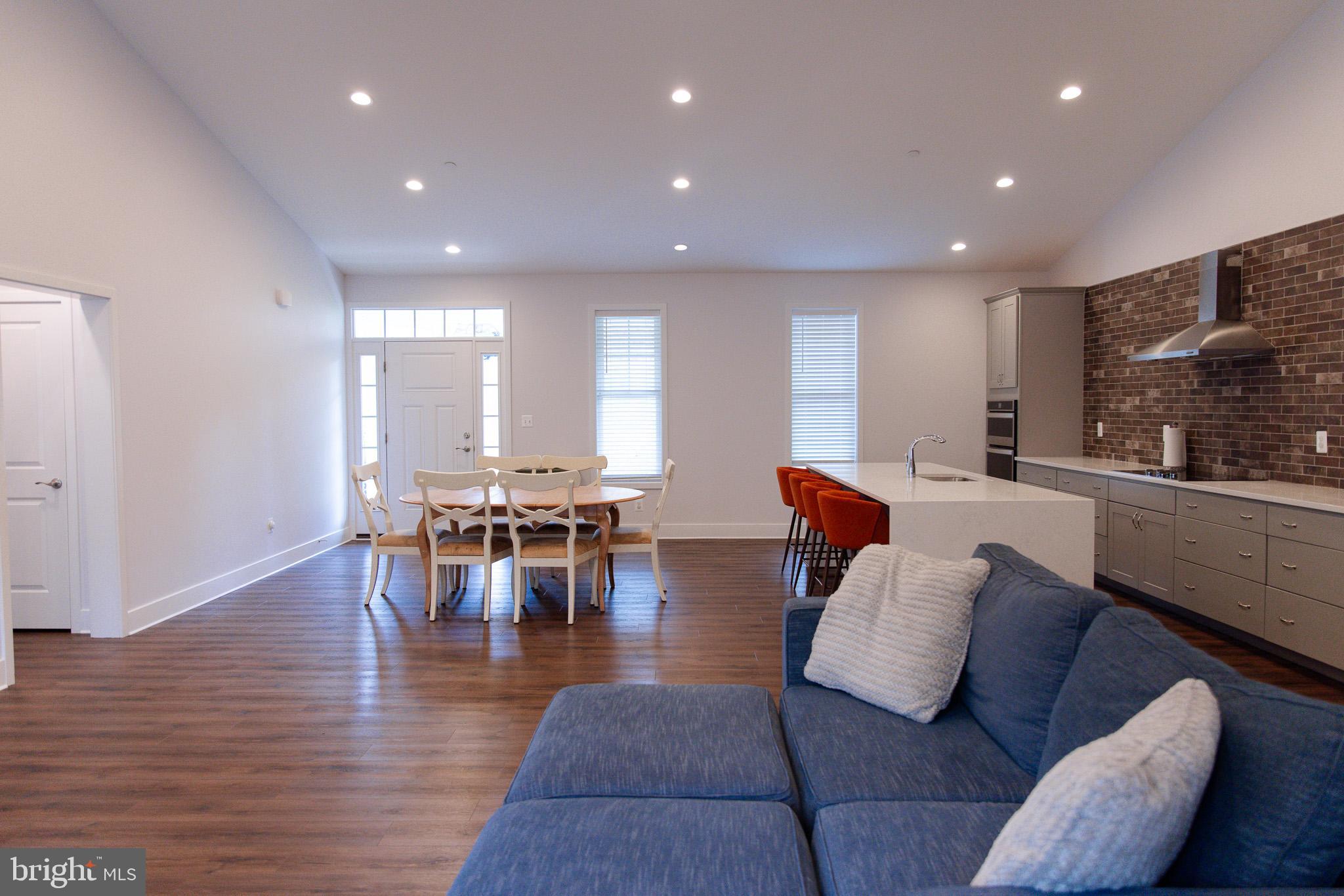 HOLLYBROOK FARM SUB - Residential