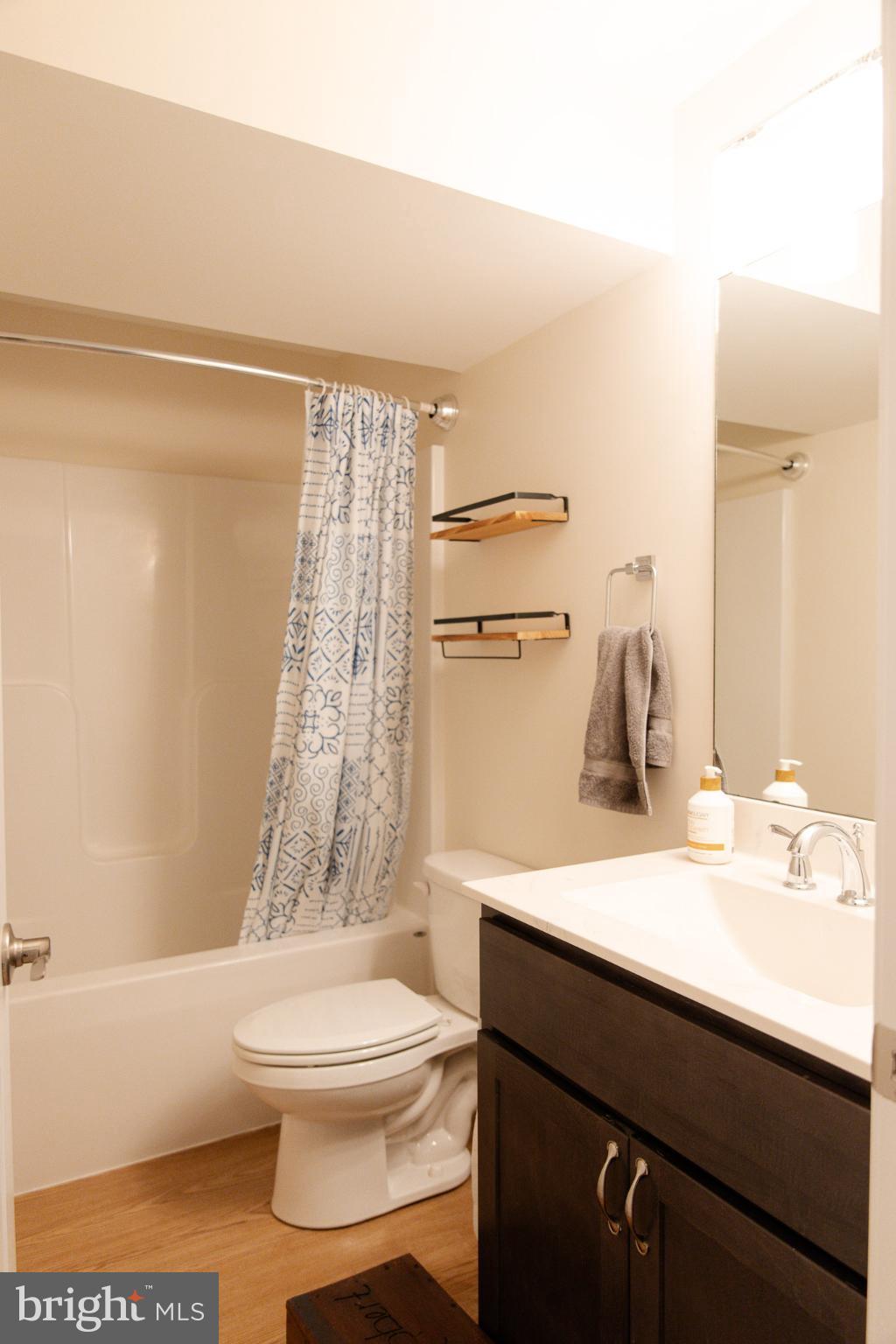 HOLLYBROOK FARM SUB - Residential