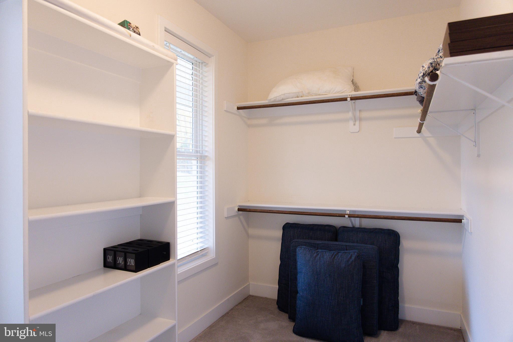 HOLLYBROOK FARM SUB - Residential