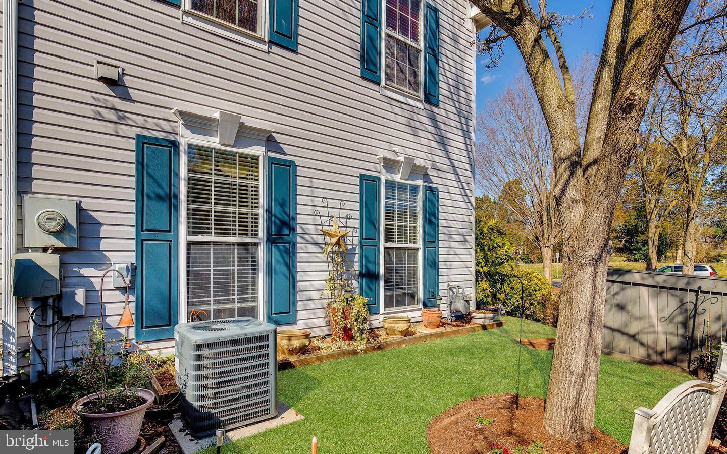 WELLINGTON - Residential Lease