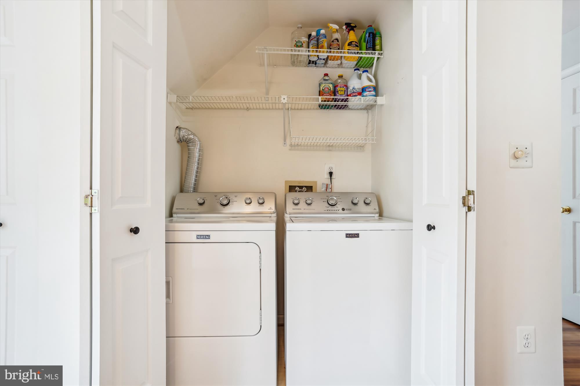 WELLINGTON - Residential Lease