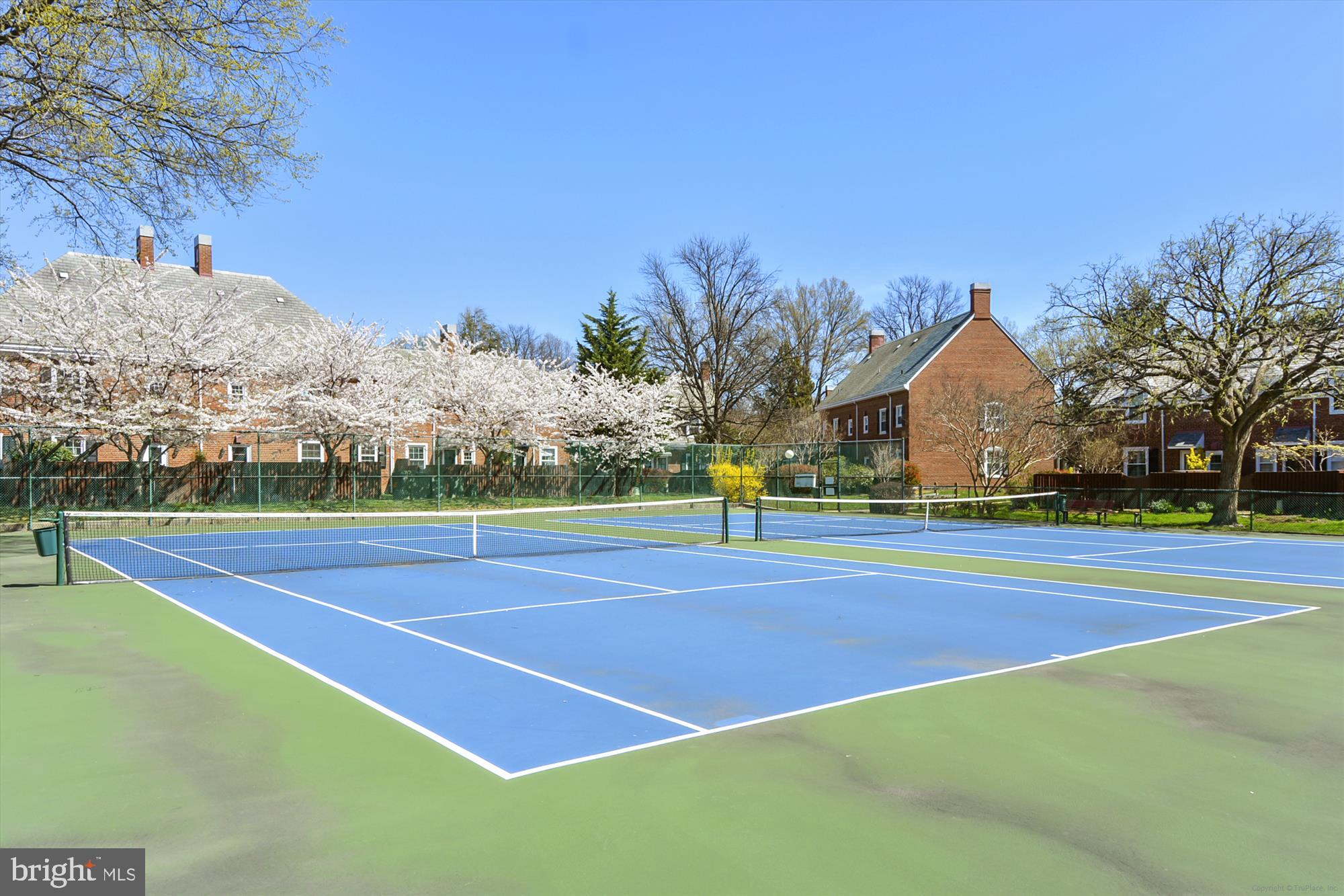 FAIRLINGTON ARBORS - Residential