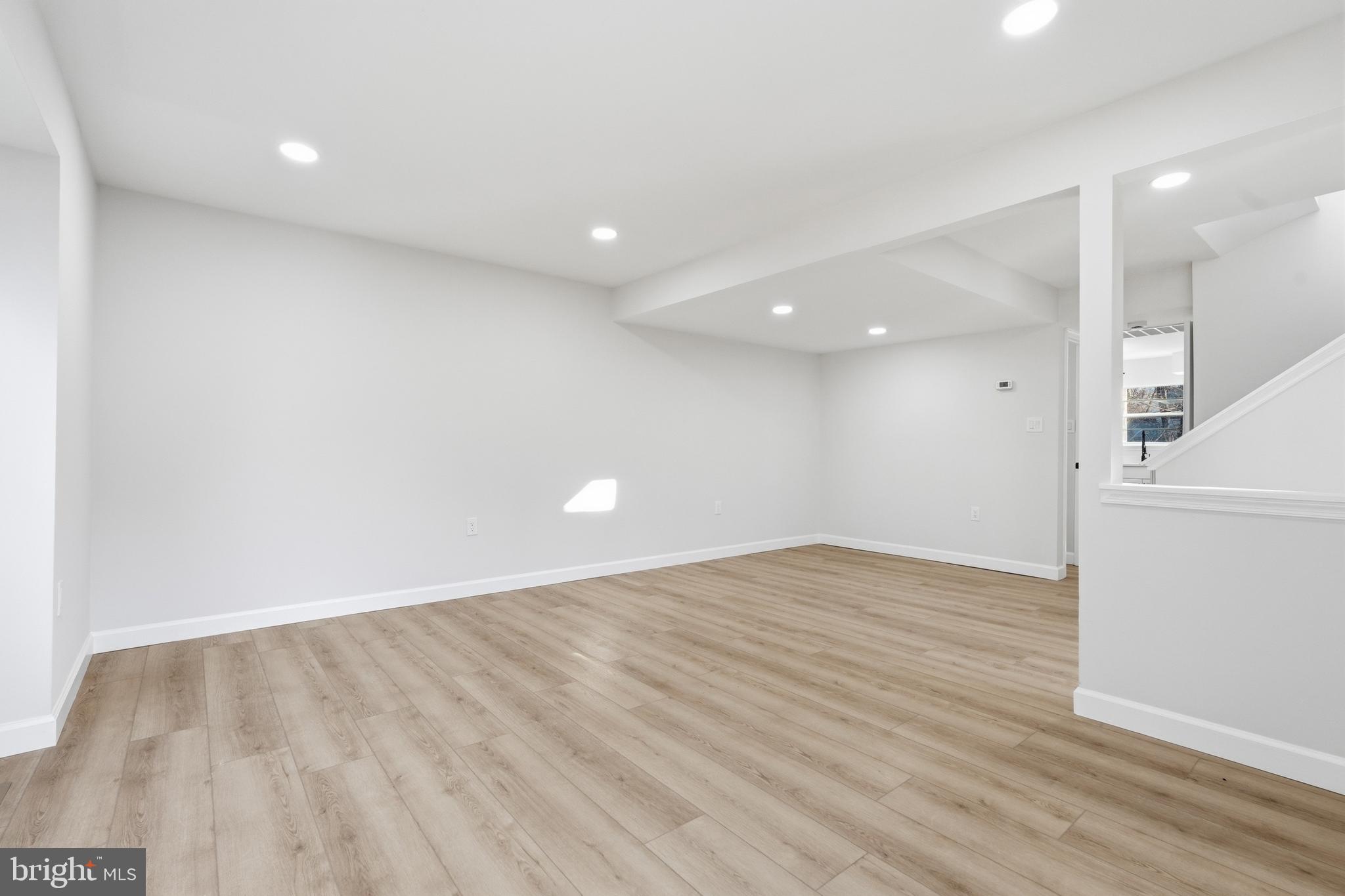 MONTCLAIR - Residential