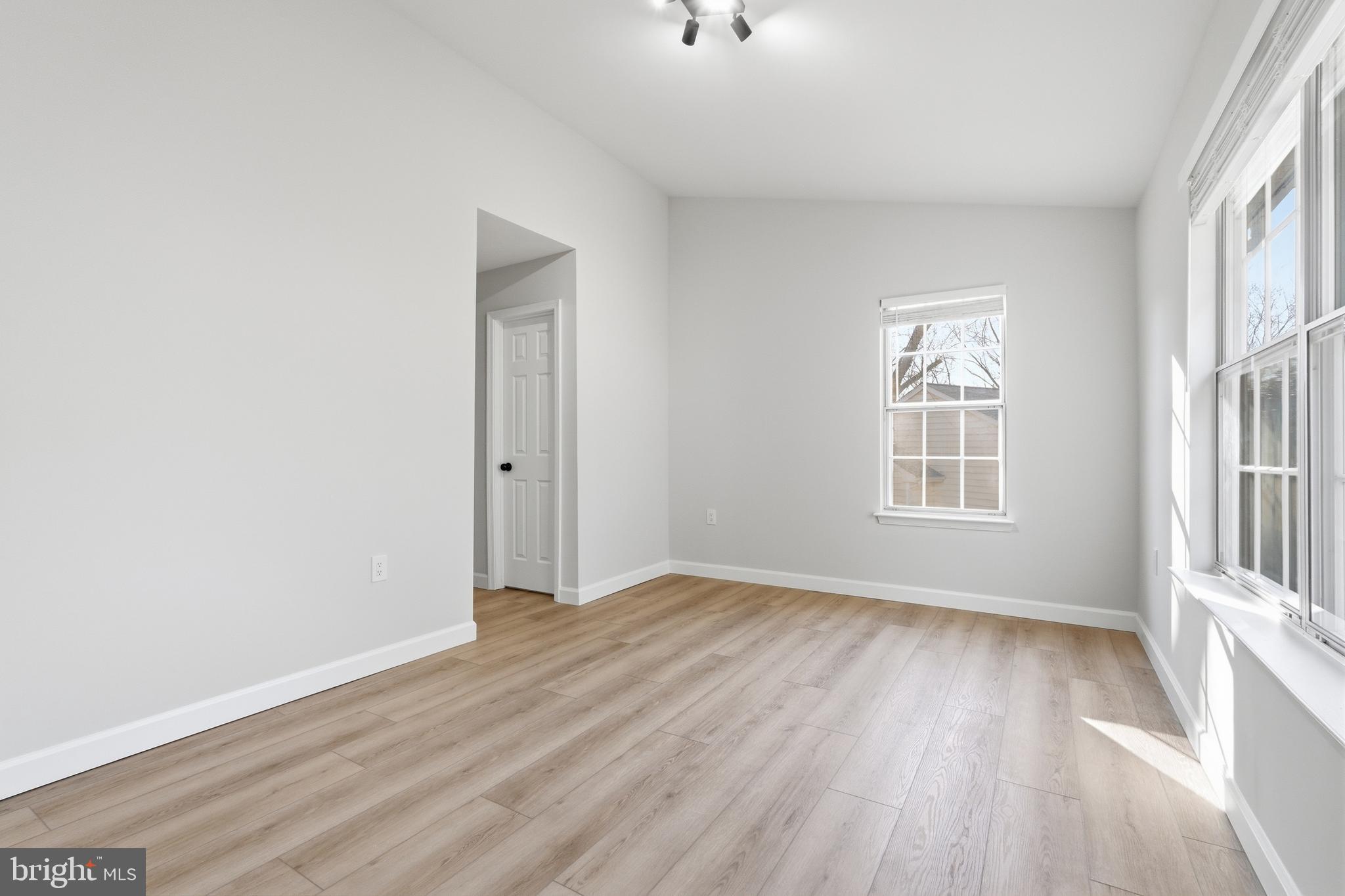 MONTCLAIR - Residential