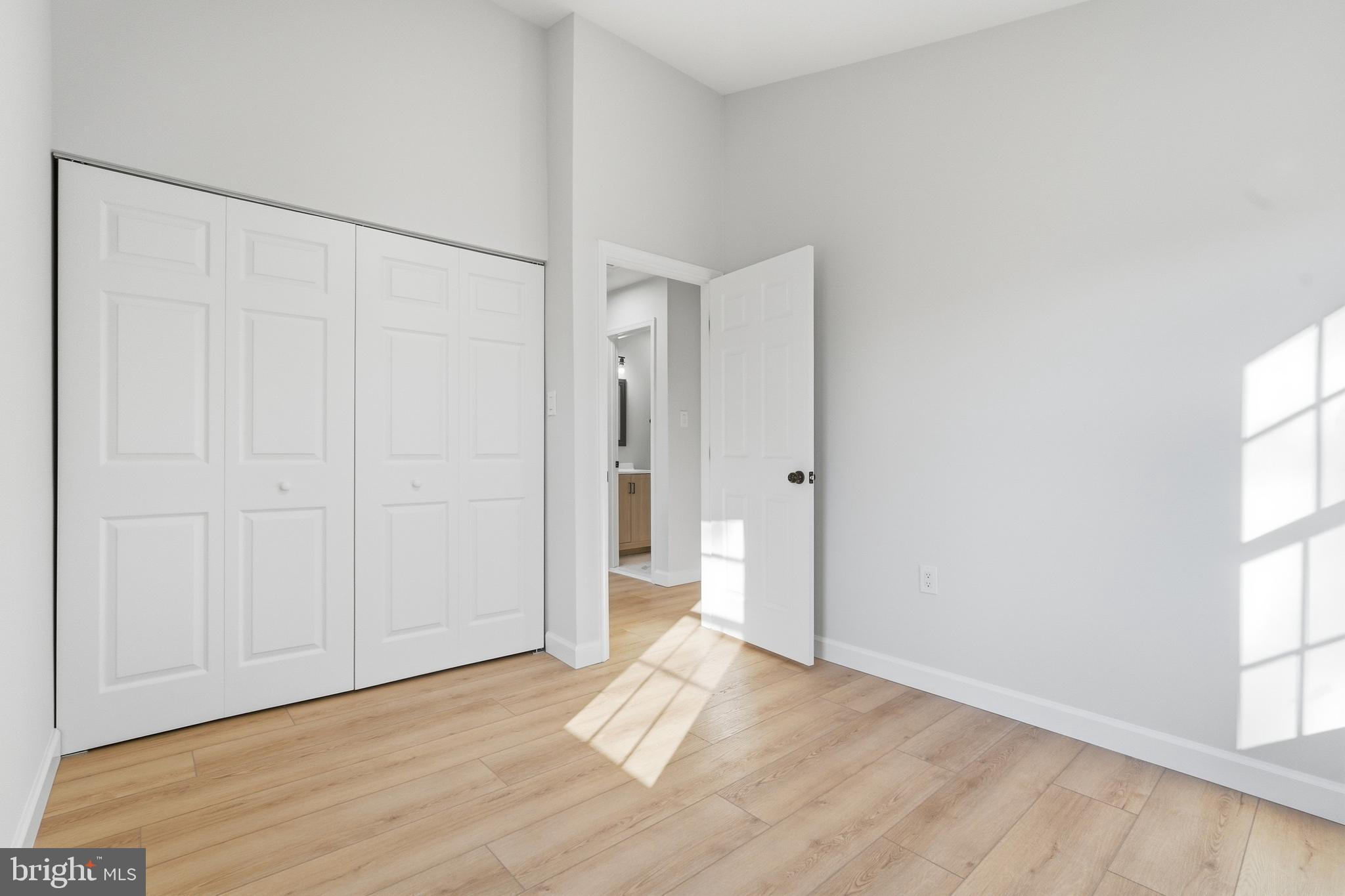 MONTCLAIR - Residential