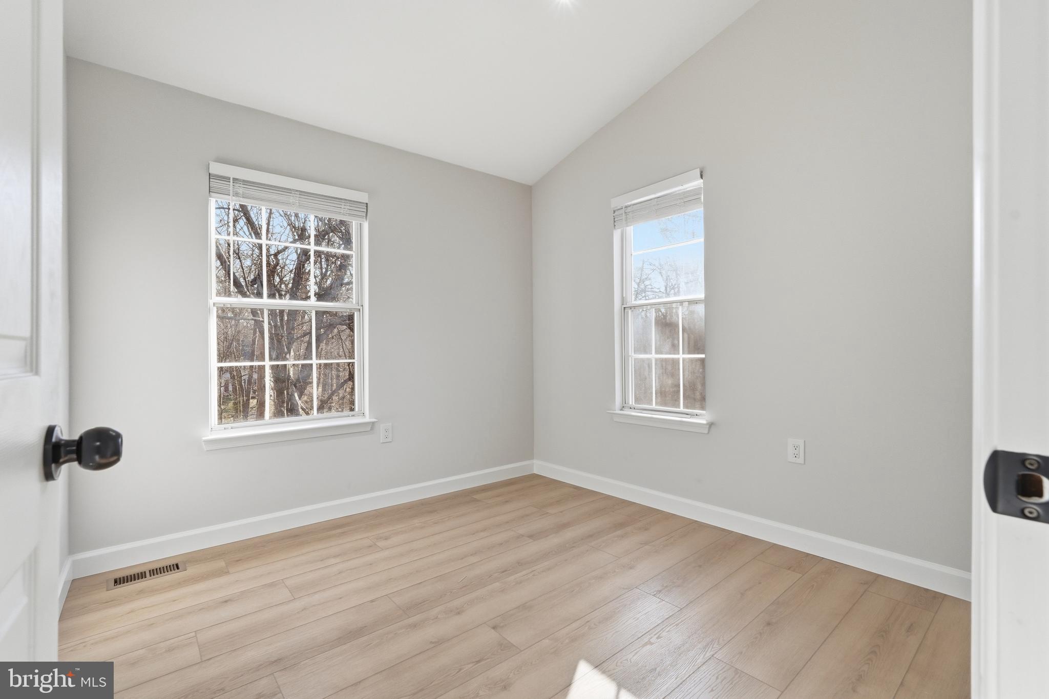 MONTCLAIR - Residential