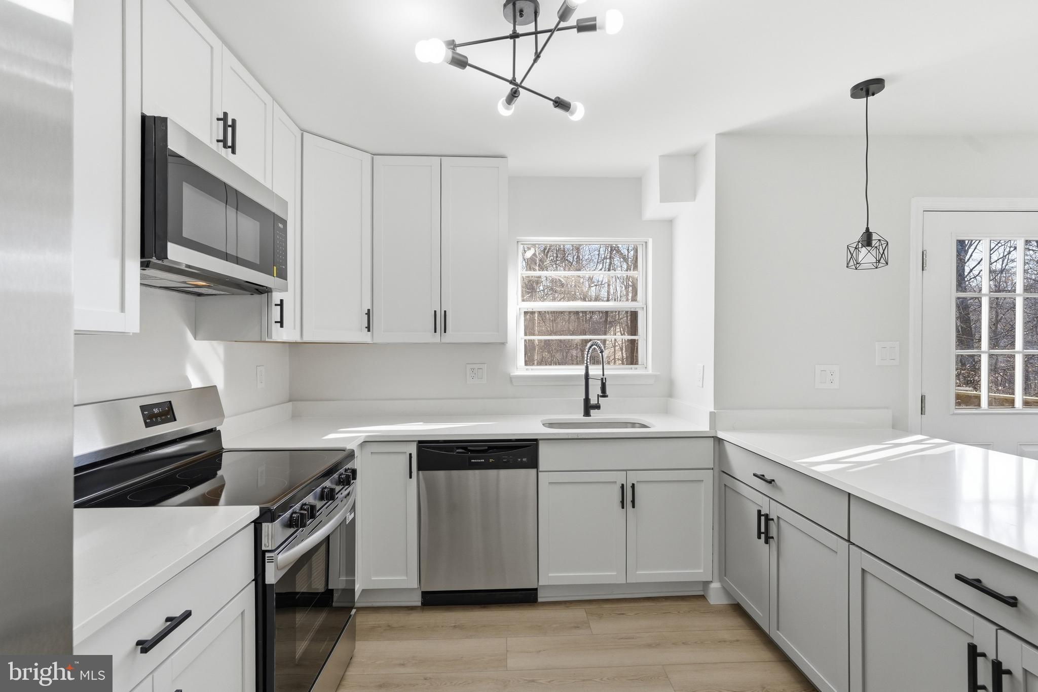 MONTCLAIR - Residential