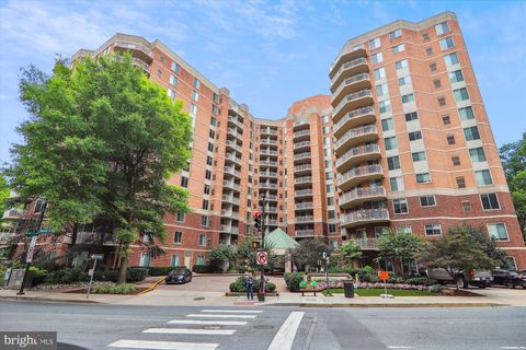Photo of 7500 WOODMONT AVE #S1212, BETHESDA, MD 20814 (MLS # MDMC2098558)
