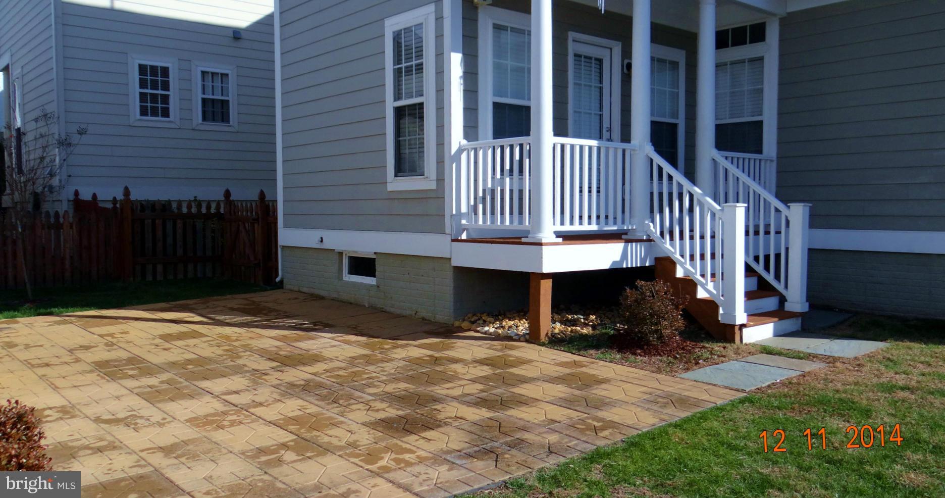 VILLAGE OF IDLEWILD - Residential Lease