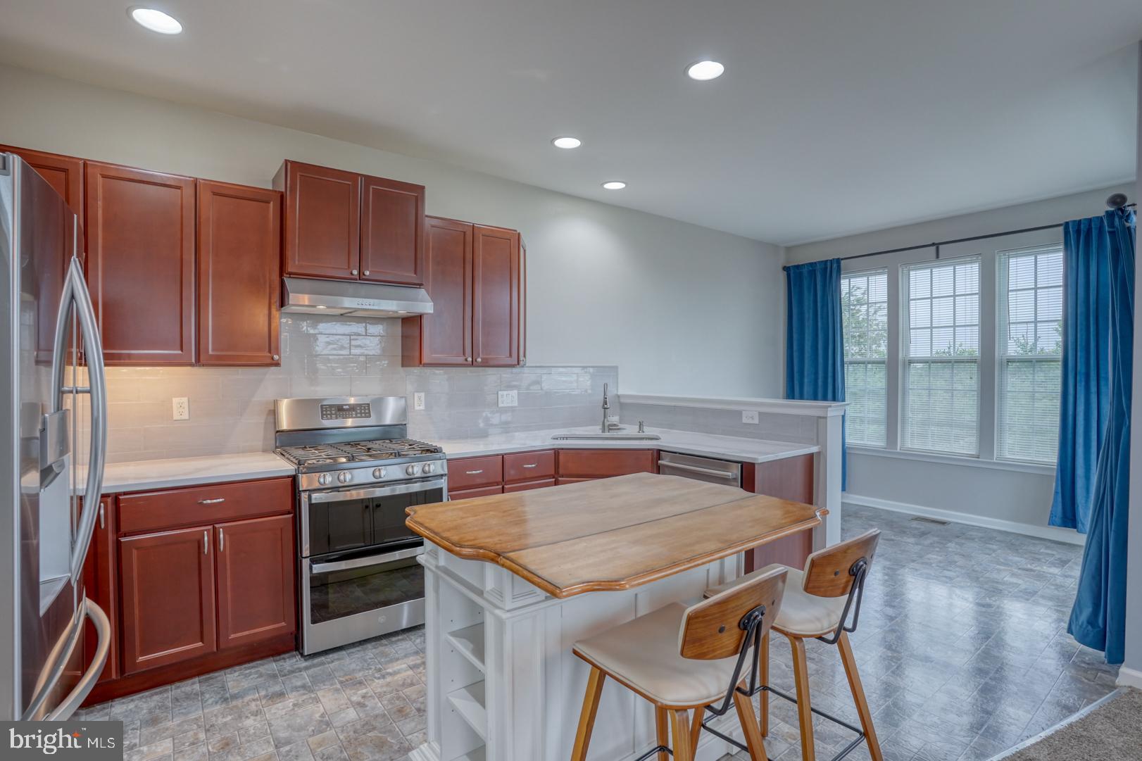 VILLAGE OF BAYBERRY - Residential