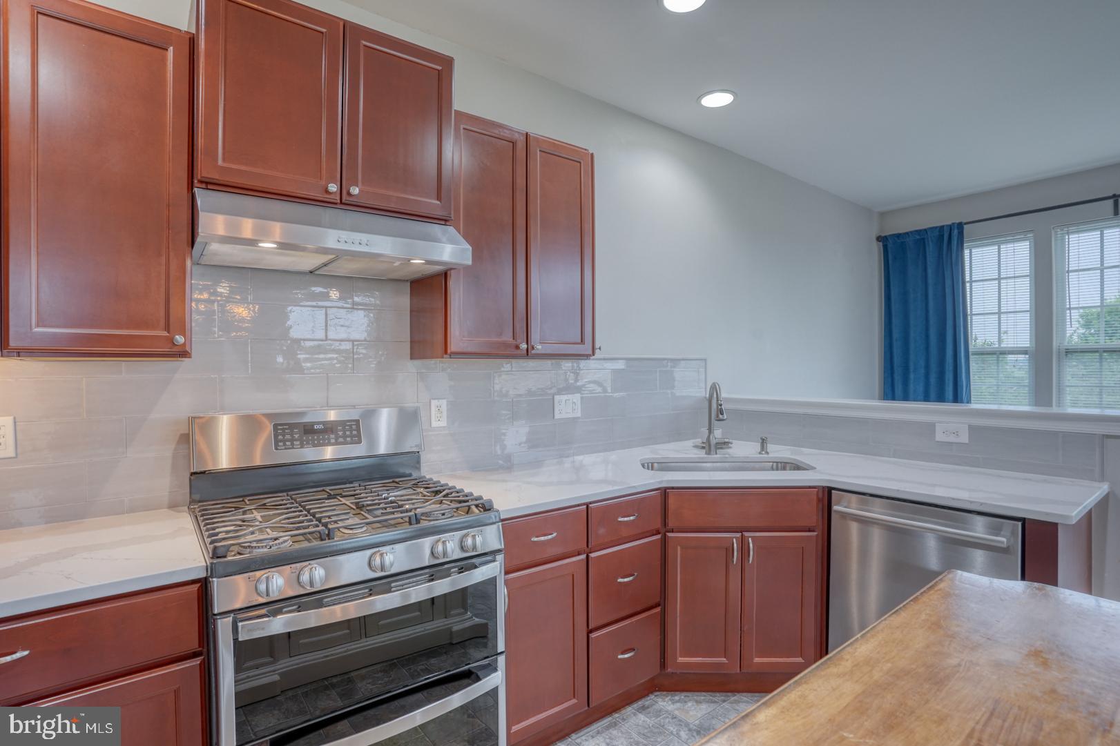 VILLAGE OF BAYBERRY - Residential