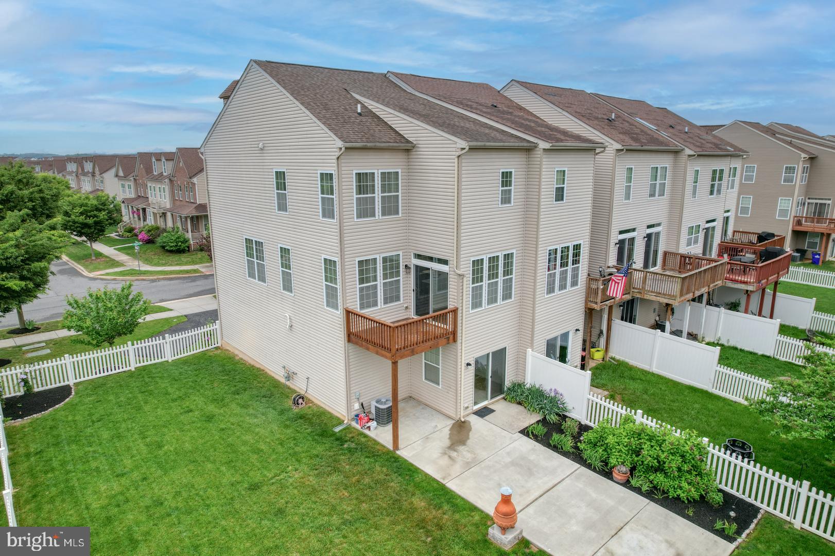 VILLAGE OF BAYBERRY - Residential