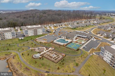 21841 HAWKSBILL HIGH CIRCLE STERLING VA 20164