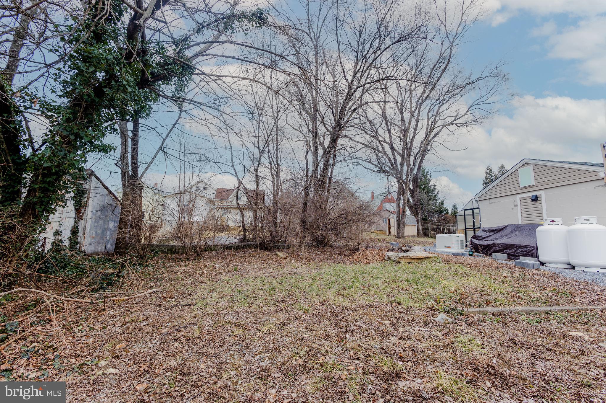 MARTINSBURG - Residential