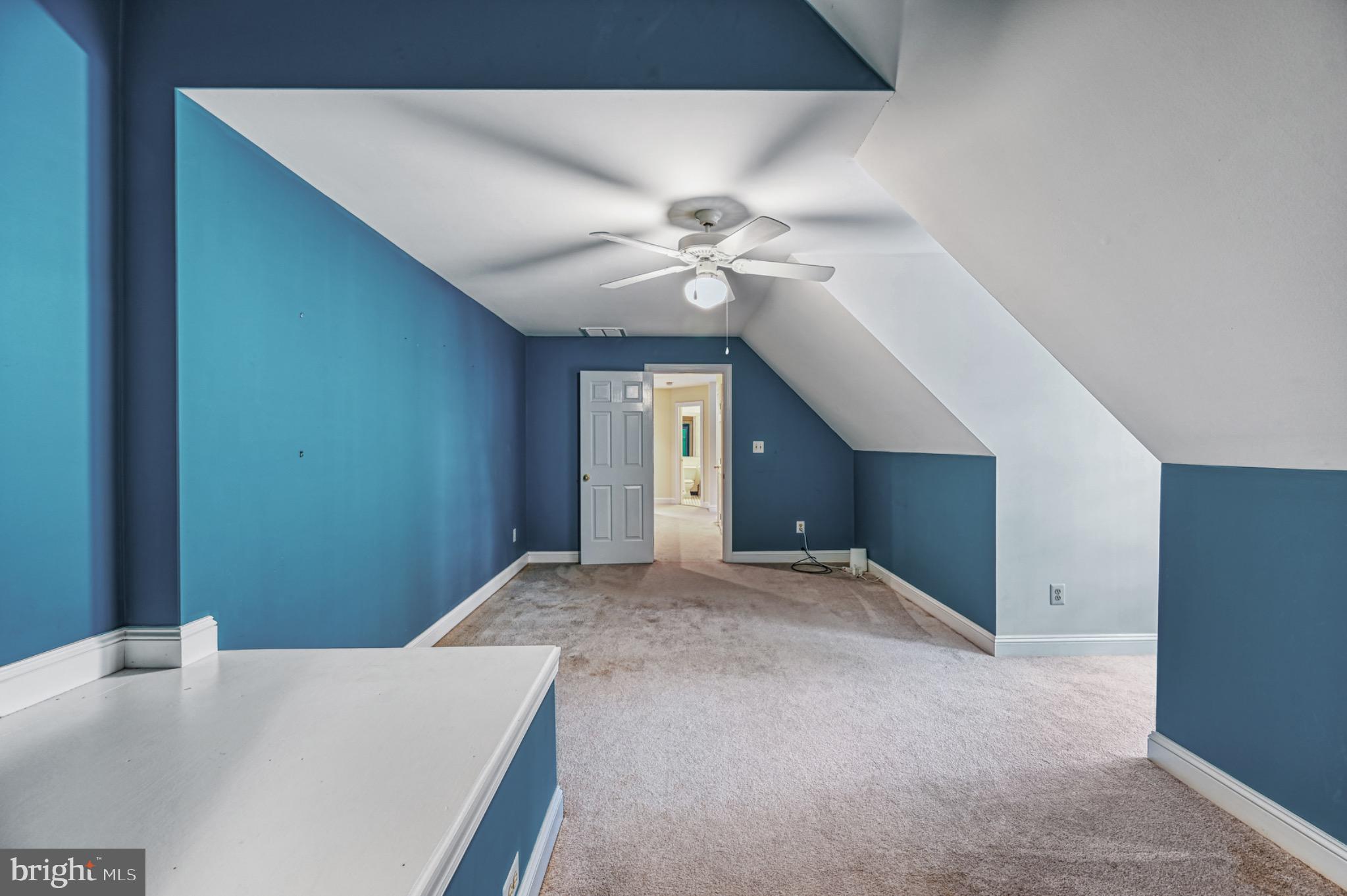 COVENANT COVE - Residential