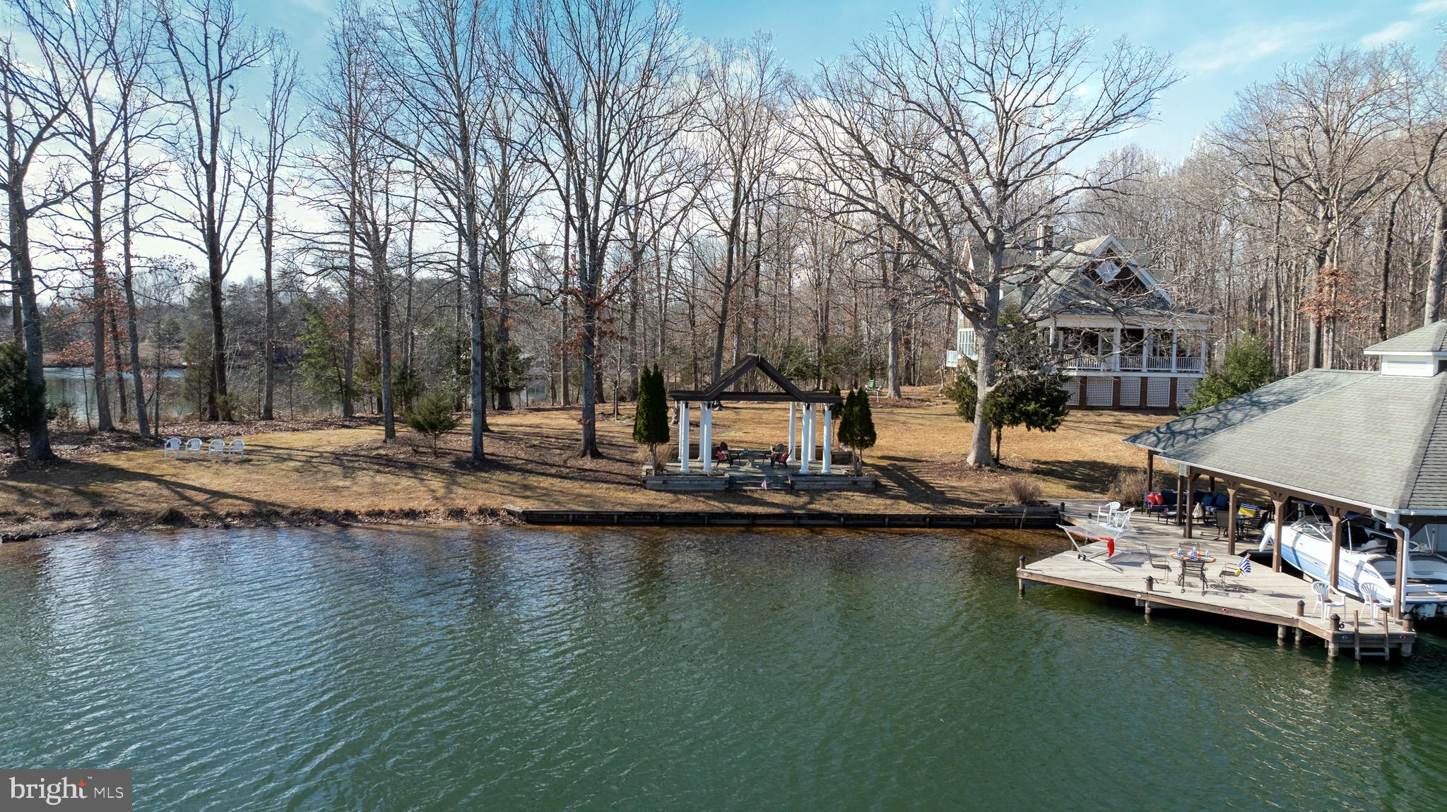 COVENANT COVE - Residential