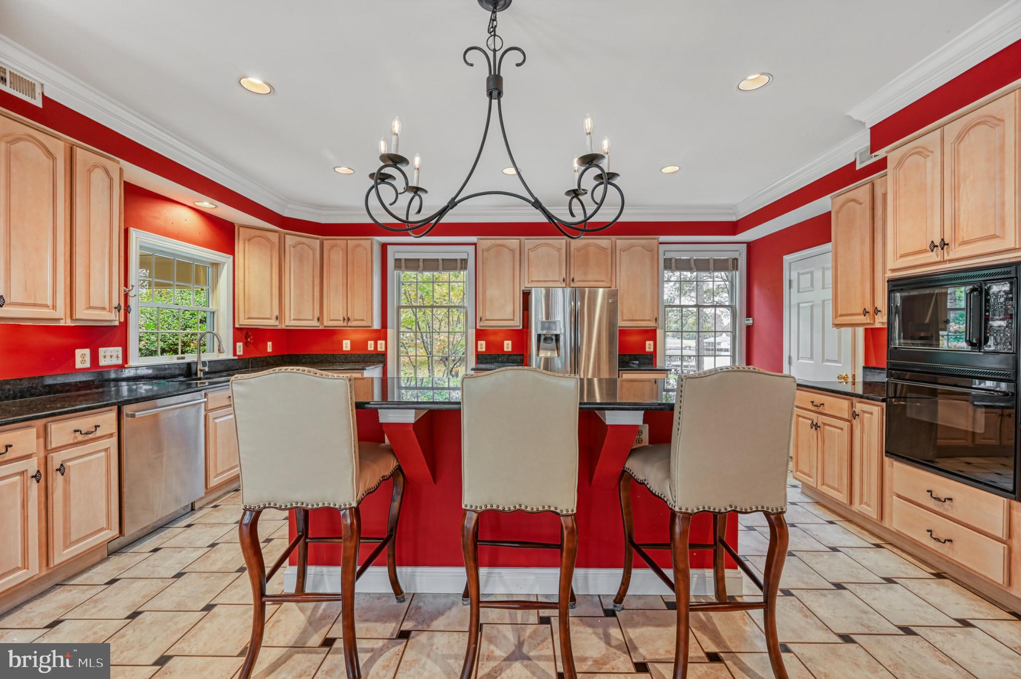 COVENANT COVE - Residential