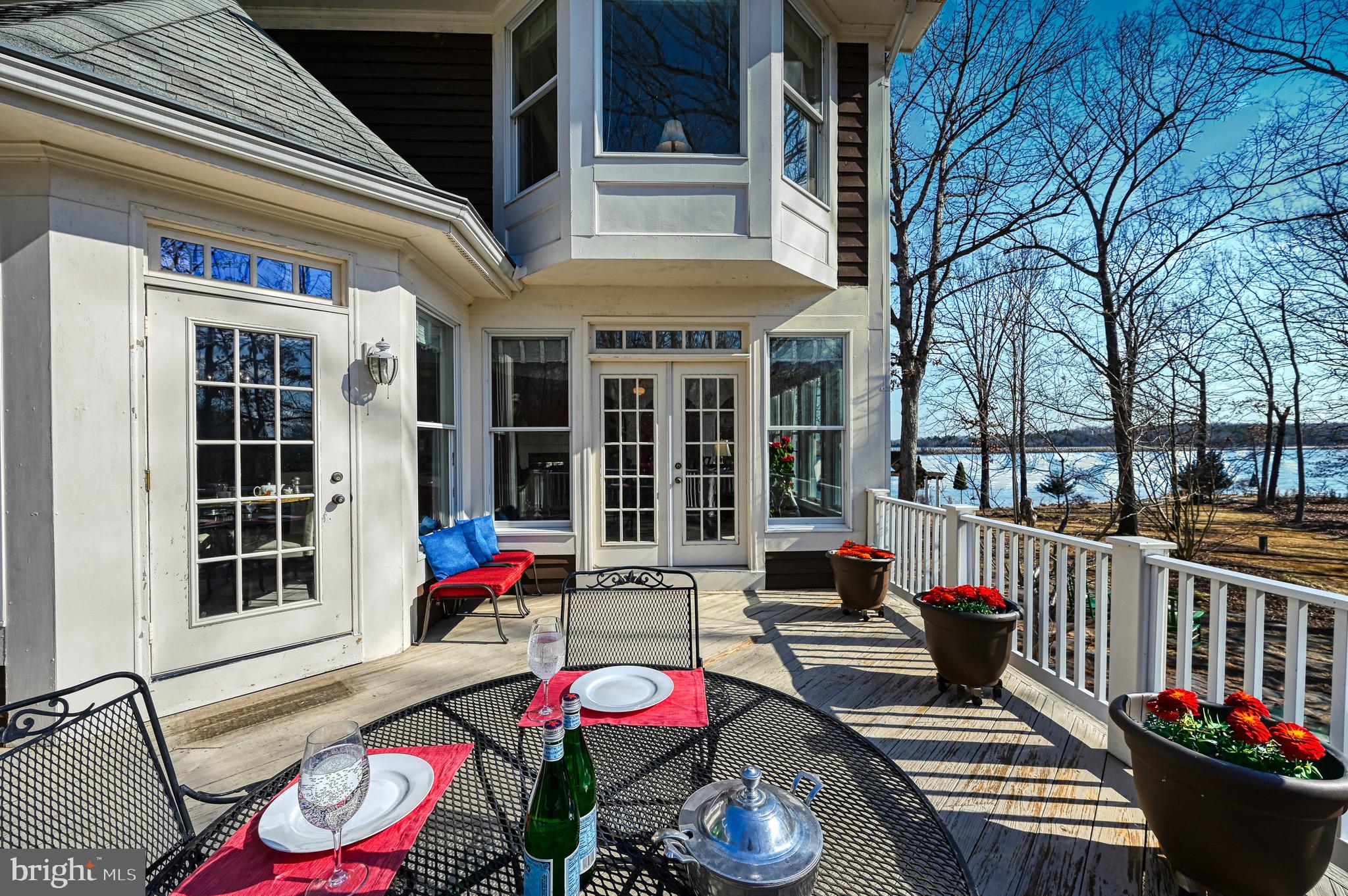 COVENANT COVE - Residential