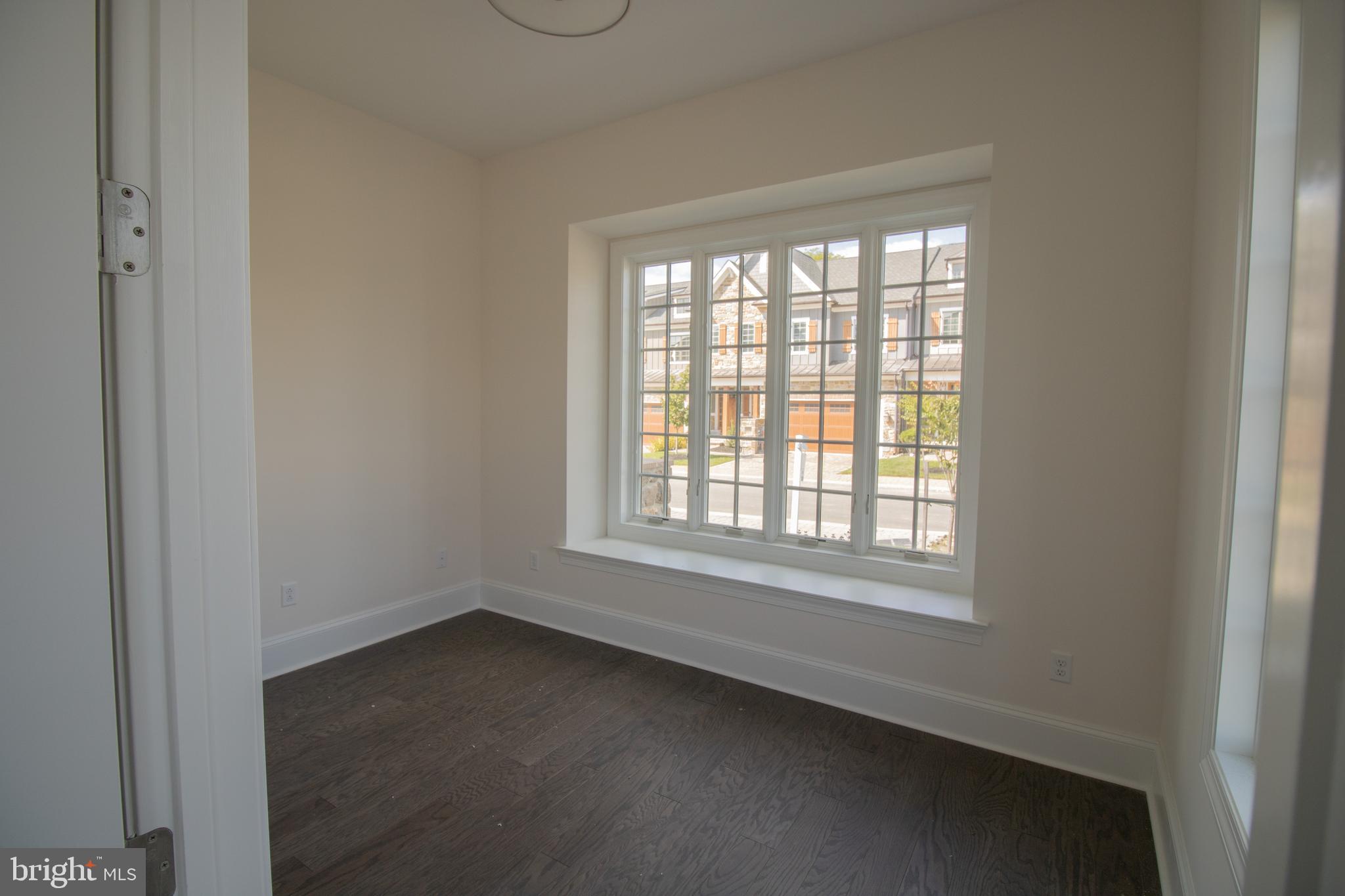 COLUMBIA PLACE - Residential