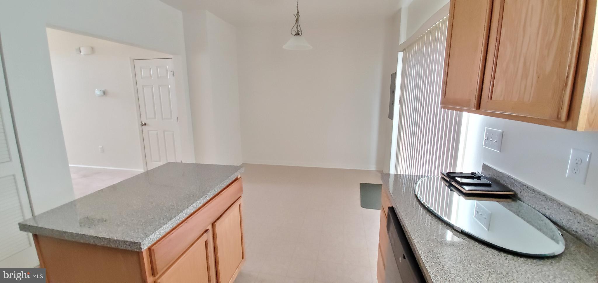 CEDAR COMMONS - Residential Lease