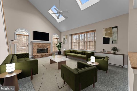 Tiny photo for 325 Shelbourne Lane, PHOENIXVILLE, PA 19460 (MLS # PACT2117980)