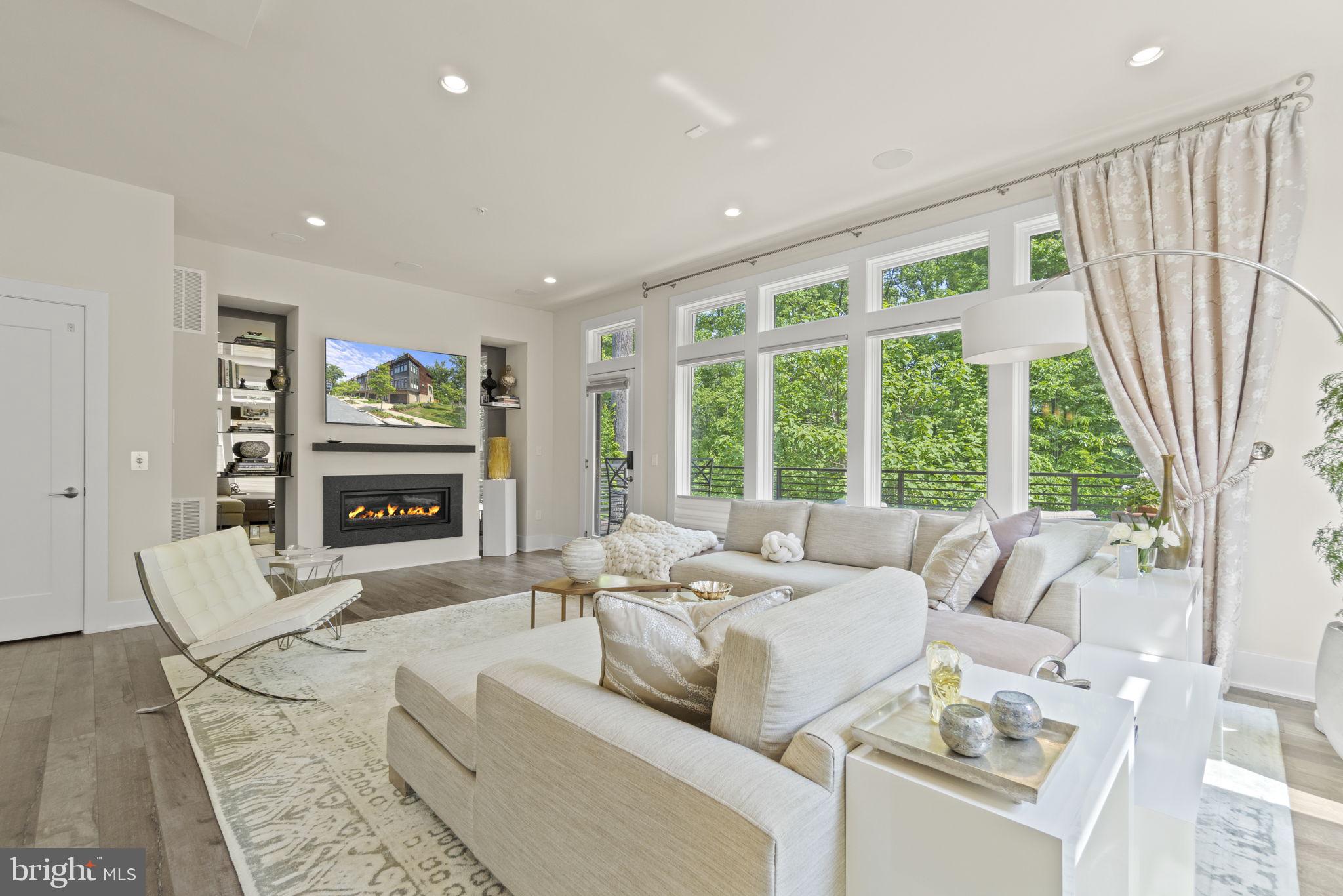 GROSVENOR HEIGHTS - Residential