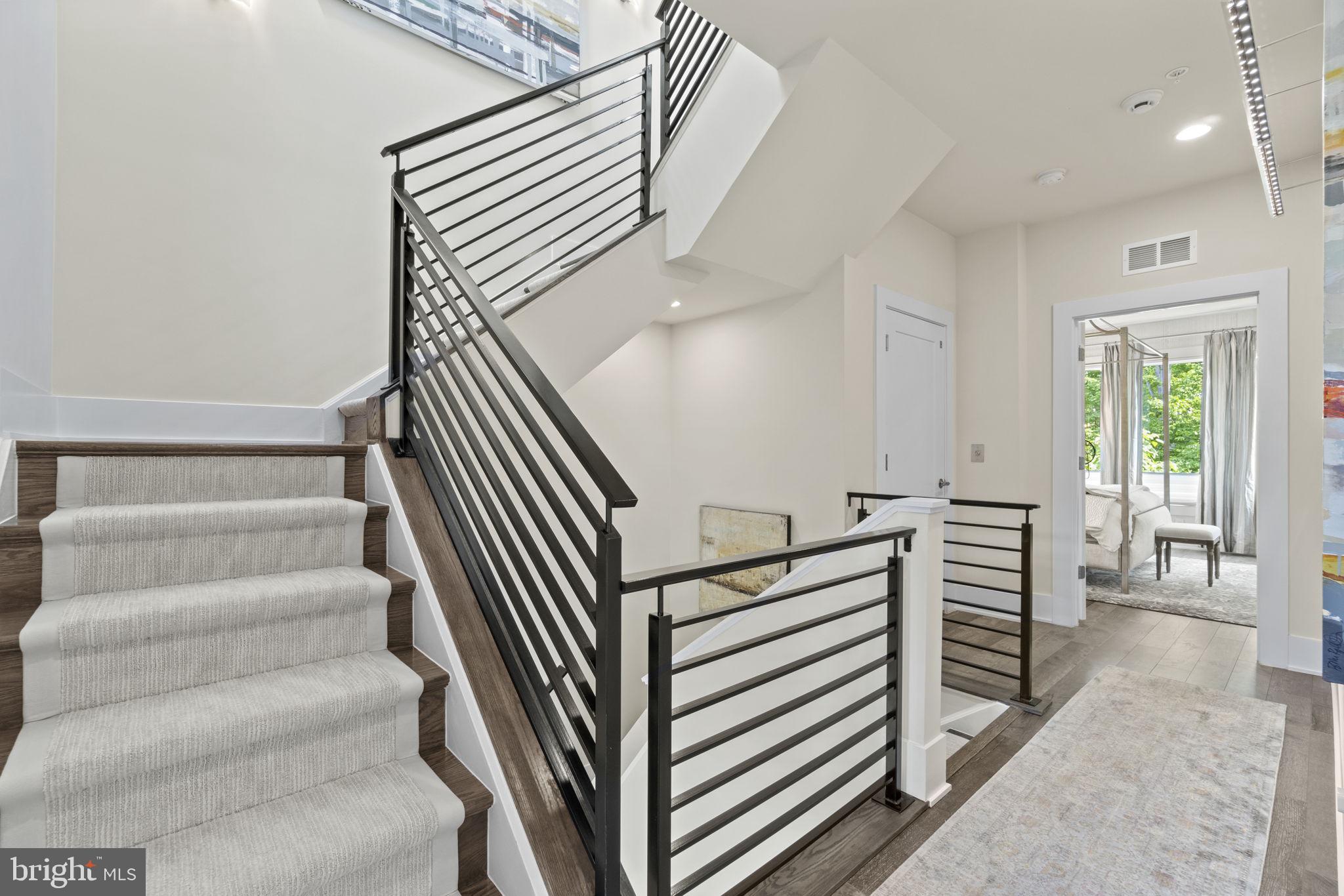 GROSVENOR HEIGHTS - Residential