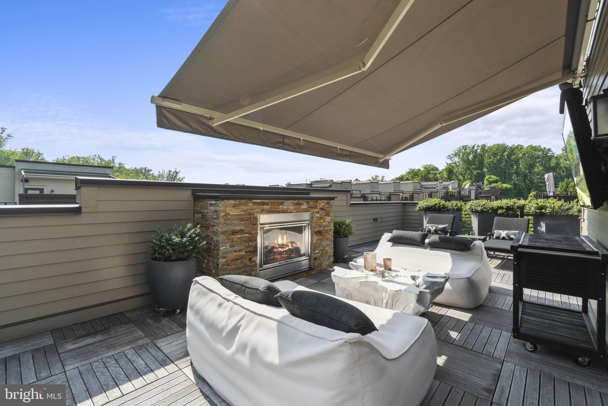 GROSVENOR HEIGHTS - Residential