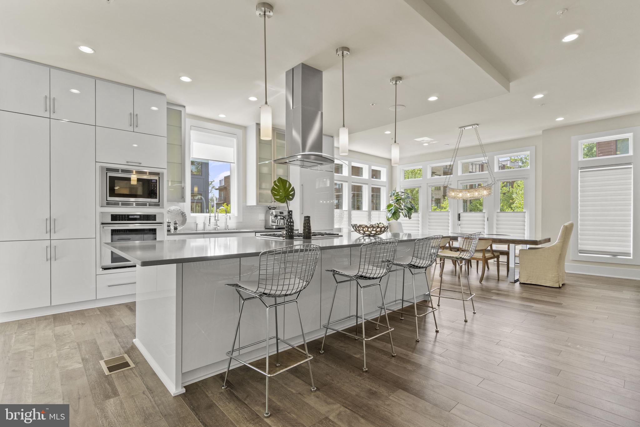 GROSVENOR HEIGHTS - Residential