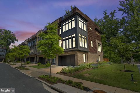 Photo of 5352 MERRIAM ST, BETHESDA, MD 20814 (MLS # MDMC2102666)