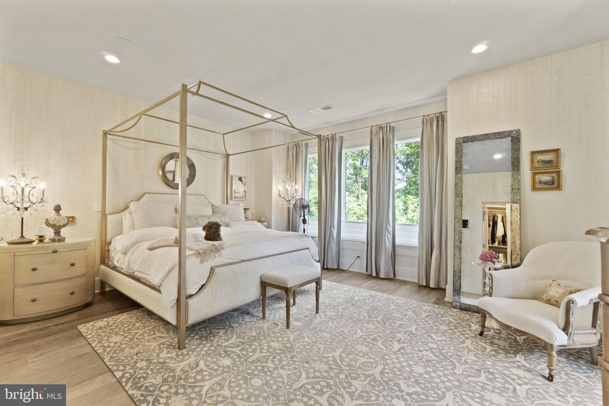 GROSVENOR HEIGHTS - Residential