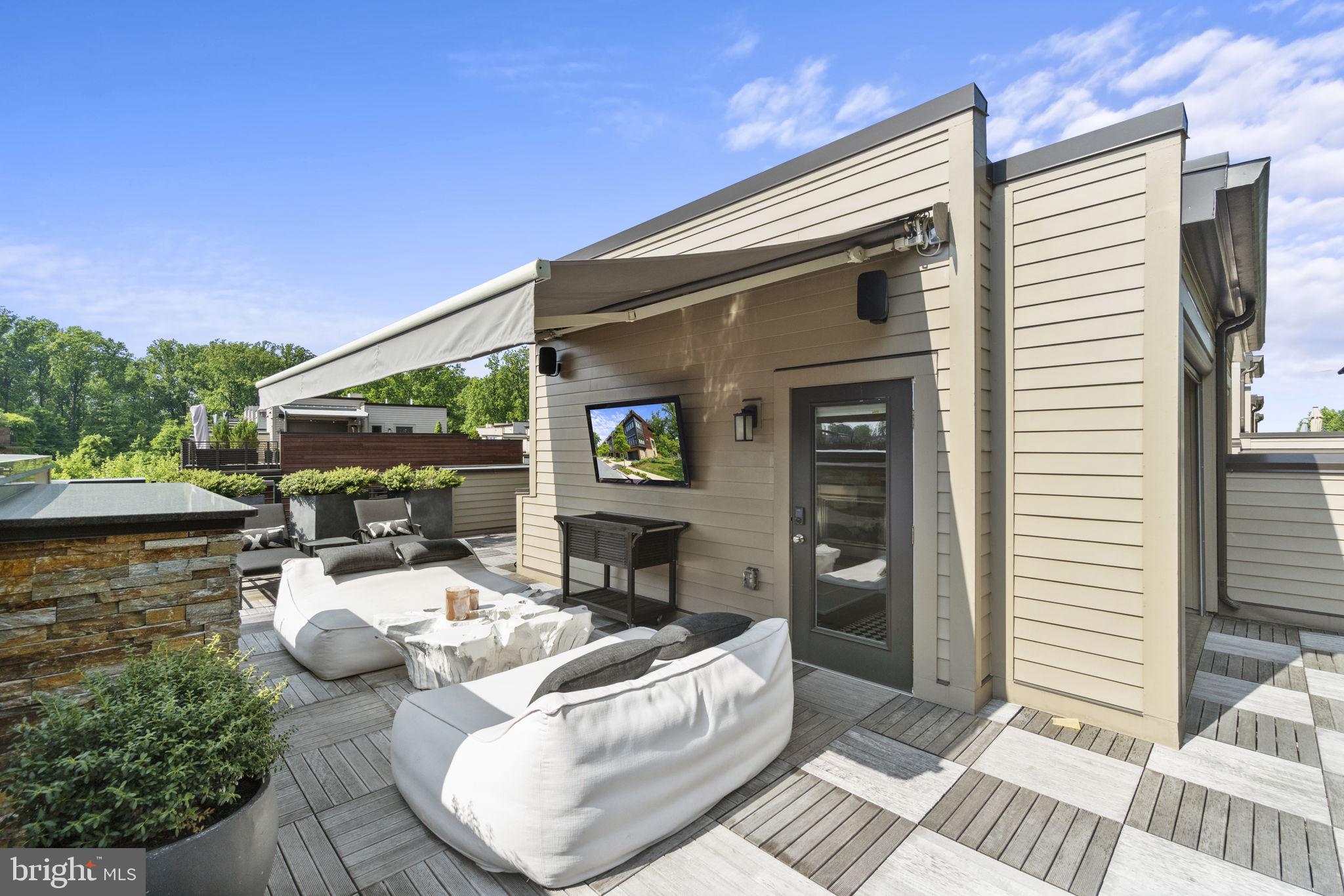 GROSVENOR HEIGHTS - Residential