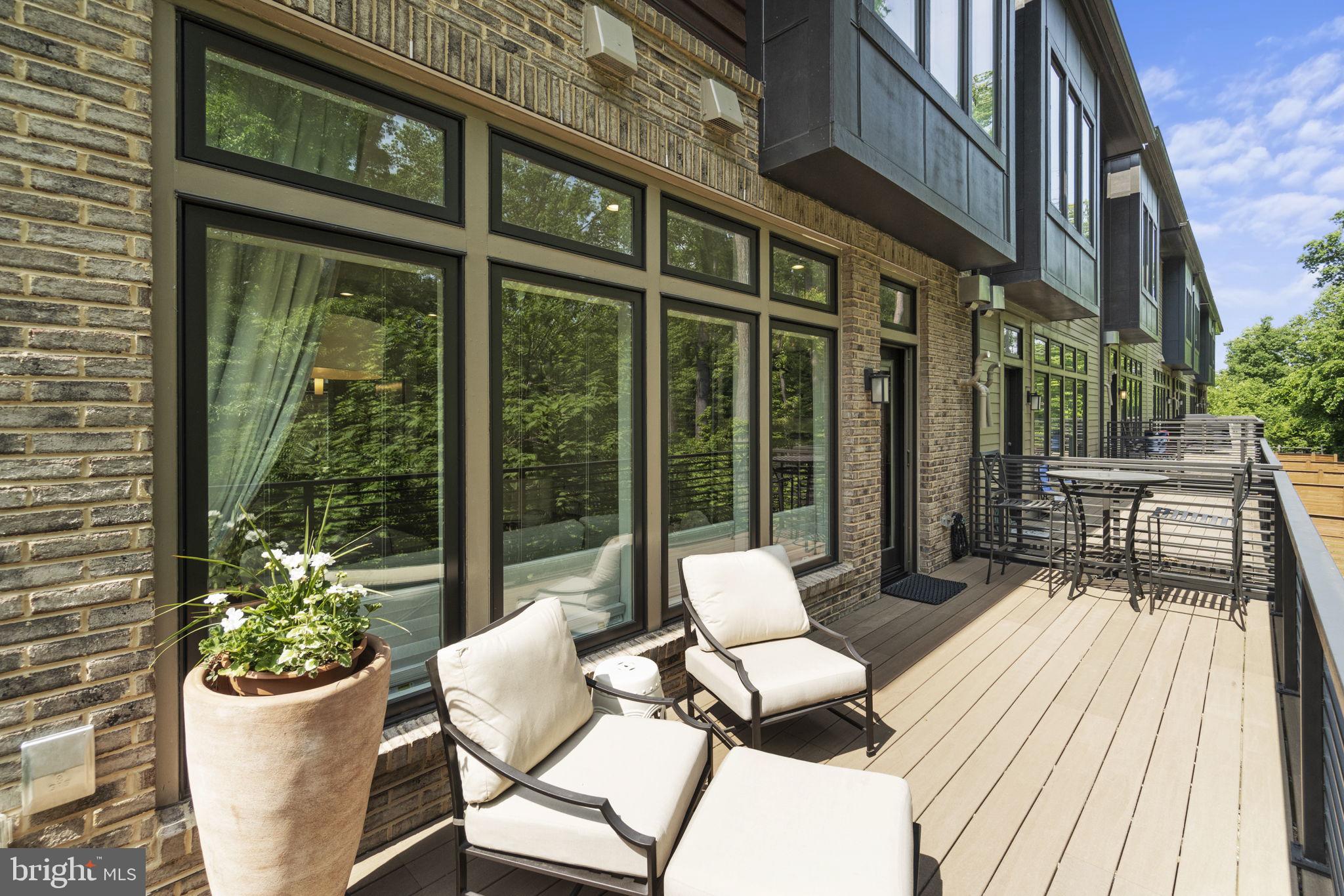 GROSVENOR HEIGHTS - Residential