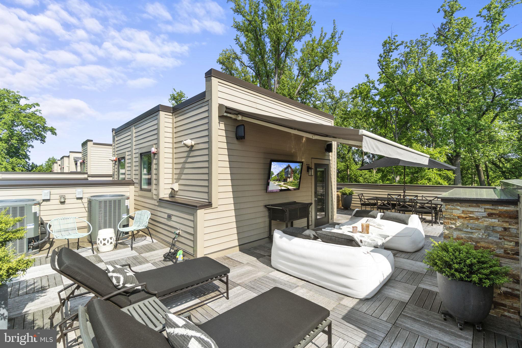 GROSVENOR HEIGHTS - Residential