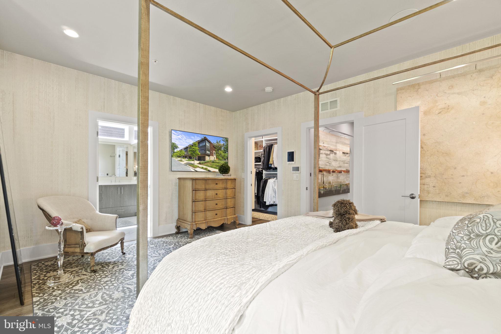 GROSVENOR HEIGHTS - Residential