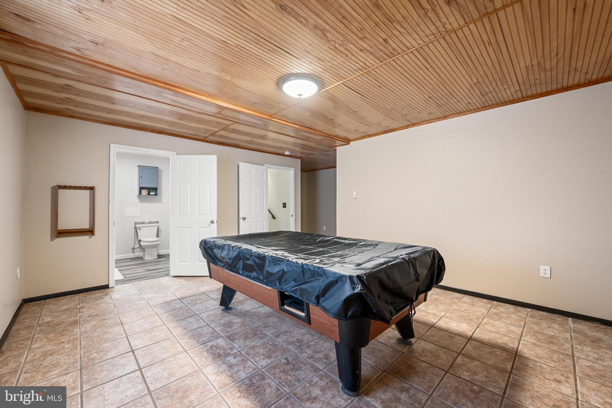 HOMESTEAD ACRES - Residential